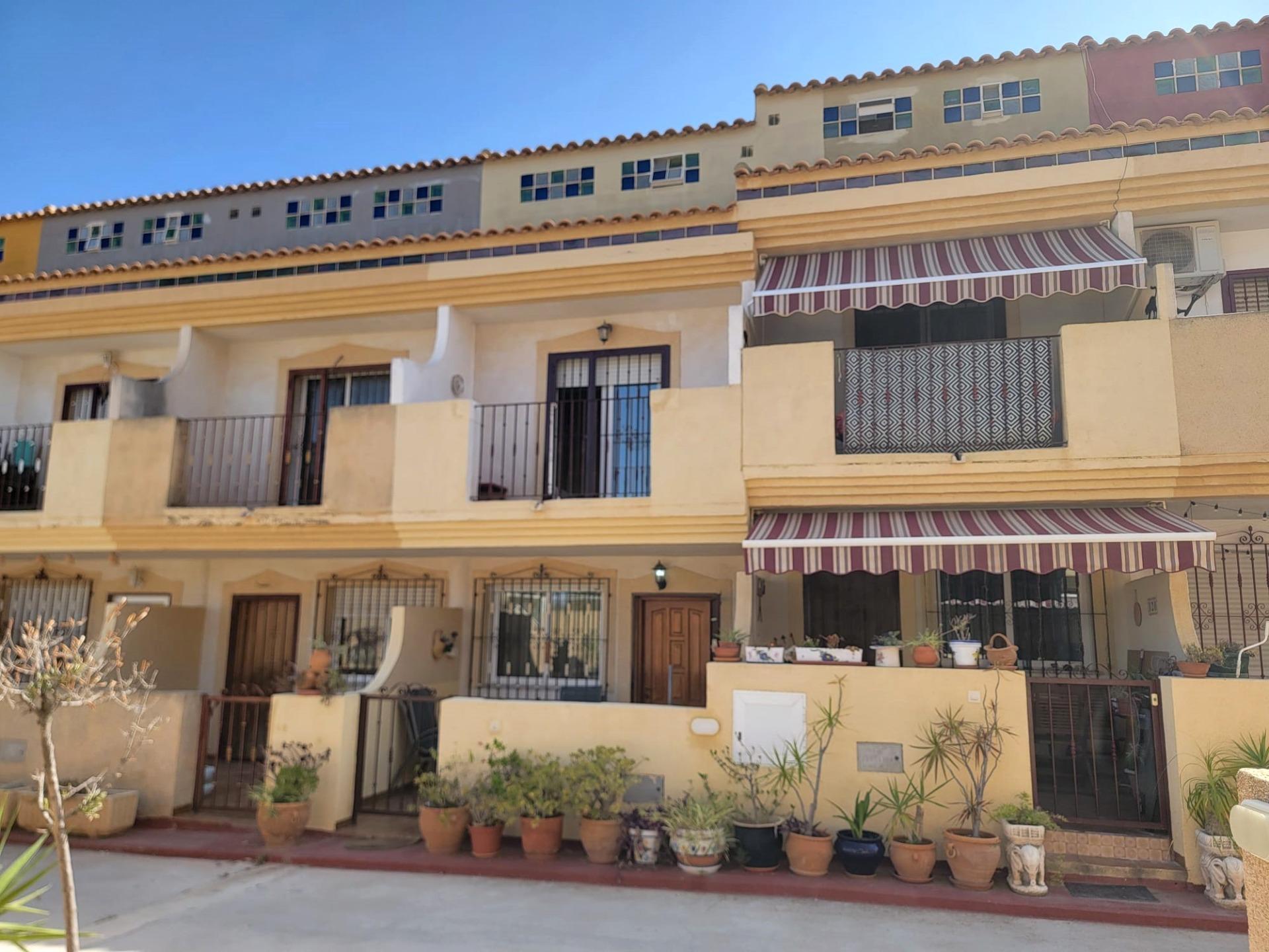 For sale - 3 Bedroom 3 Bathroom Town House in Playa Flamenca - Playa Flamenca  - Alicante