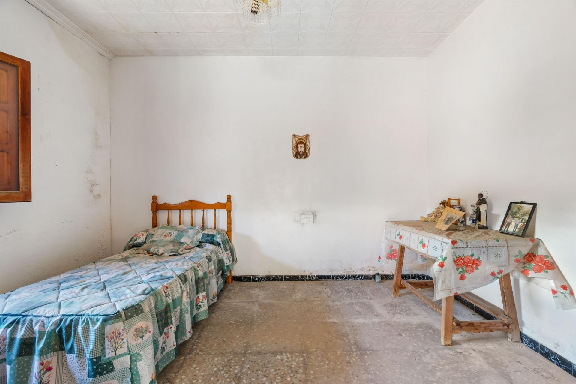 For sale - 4 Bedroom 2 Bathroom Finca in Orihuela - Raiguero De Bonanza  - Alicante