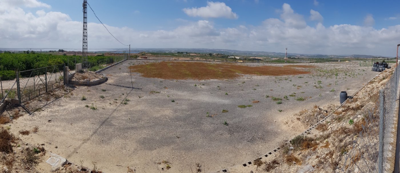 For sale - 2 Bedroom 2 Bathroom Finca in Los Montesinos - Los Montesinos  - Alicante