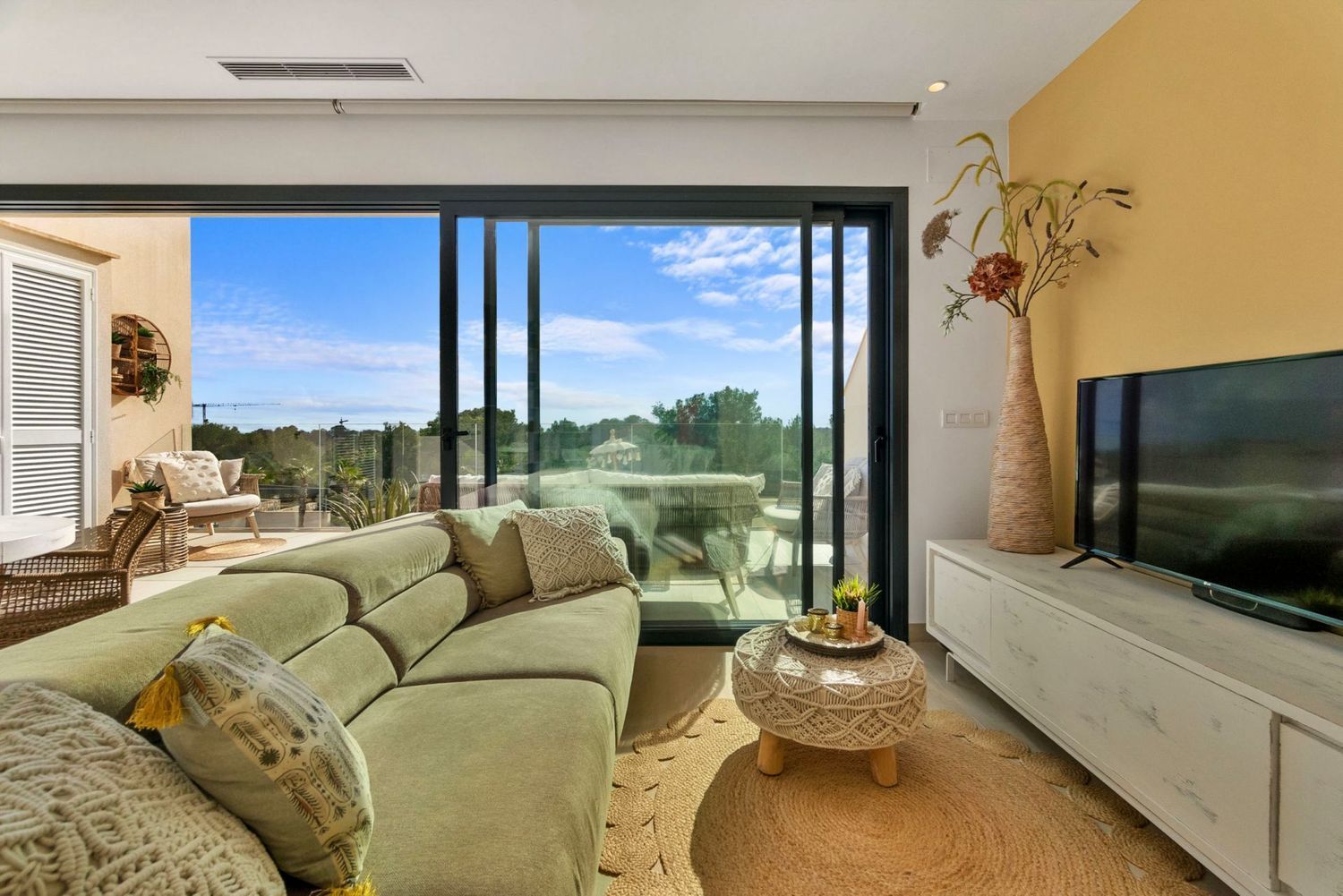 For sale - 2 Bedroom 2 Bathroom Apartment in Orihuela - Las Colinas Golf  - Alicante