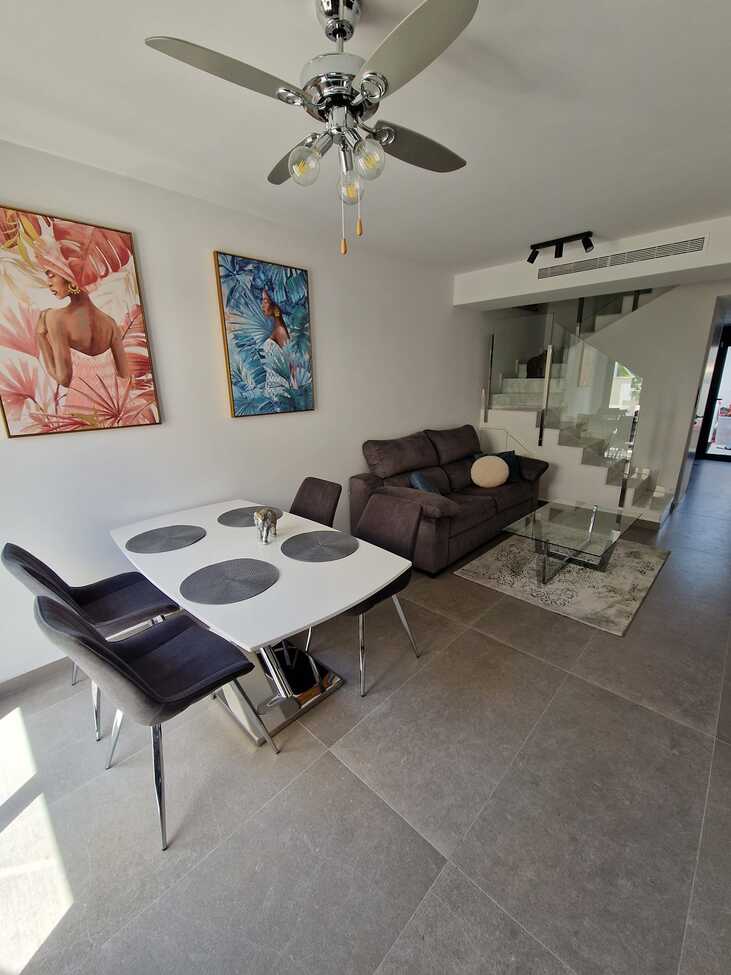 For sale - 3 Bedroom 2 Bathroom Town House in Guardamar del Segura - ELS SECONS  - Alicante