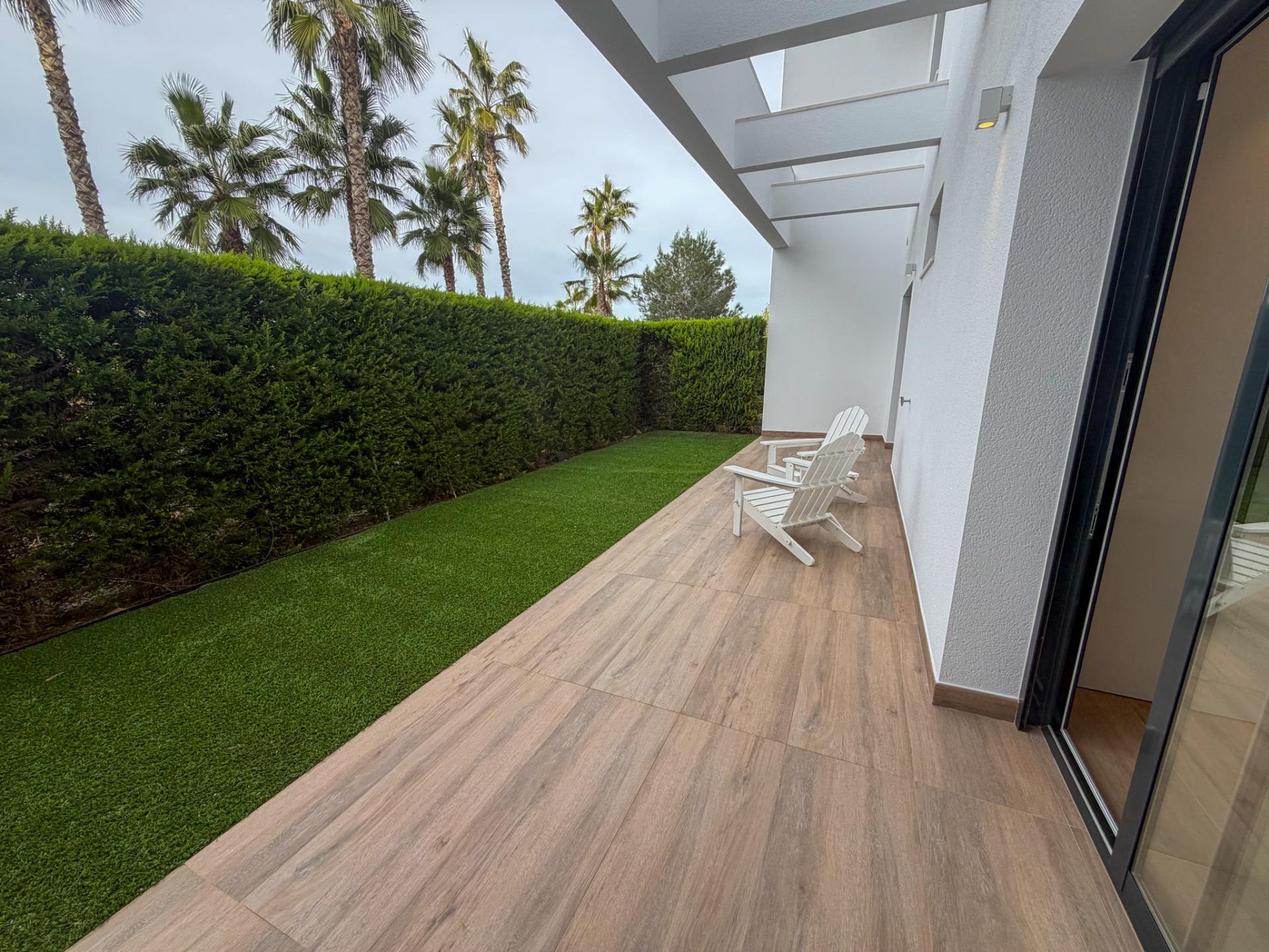 For sale - 3 Bedroom 2 Bathroom Apartment in Orihuela - Las Colinas Golf  - Alicante