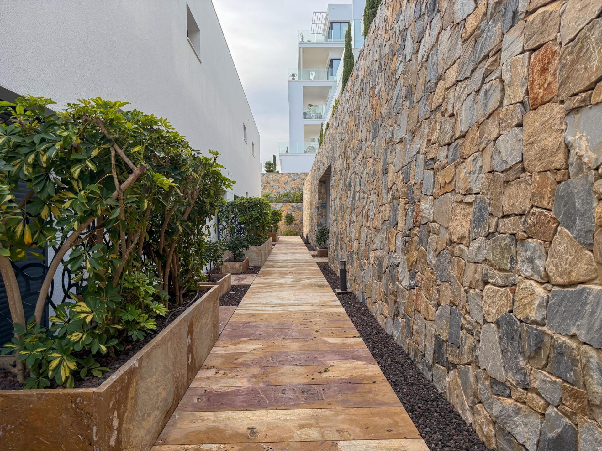 For sale - 3 Bedroom 2 Bathroom Apartment in Orihuela - Las Colinas Golf  - Alicante