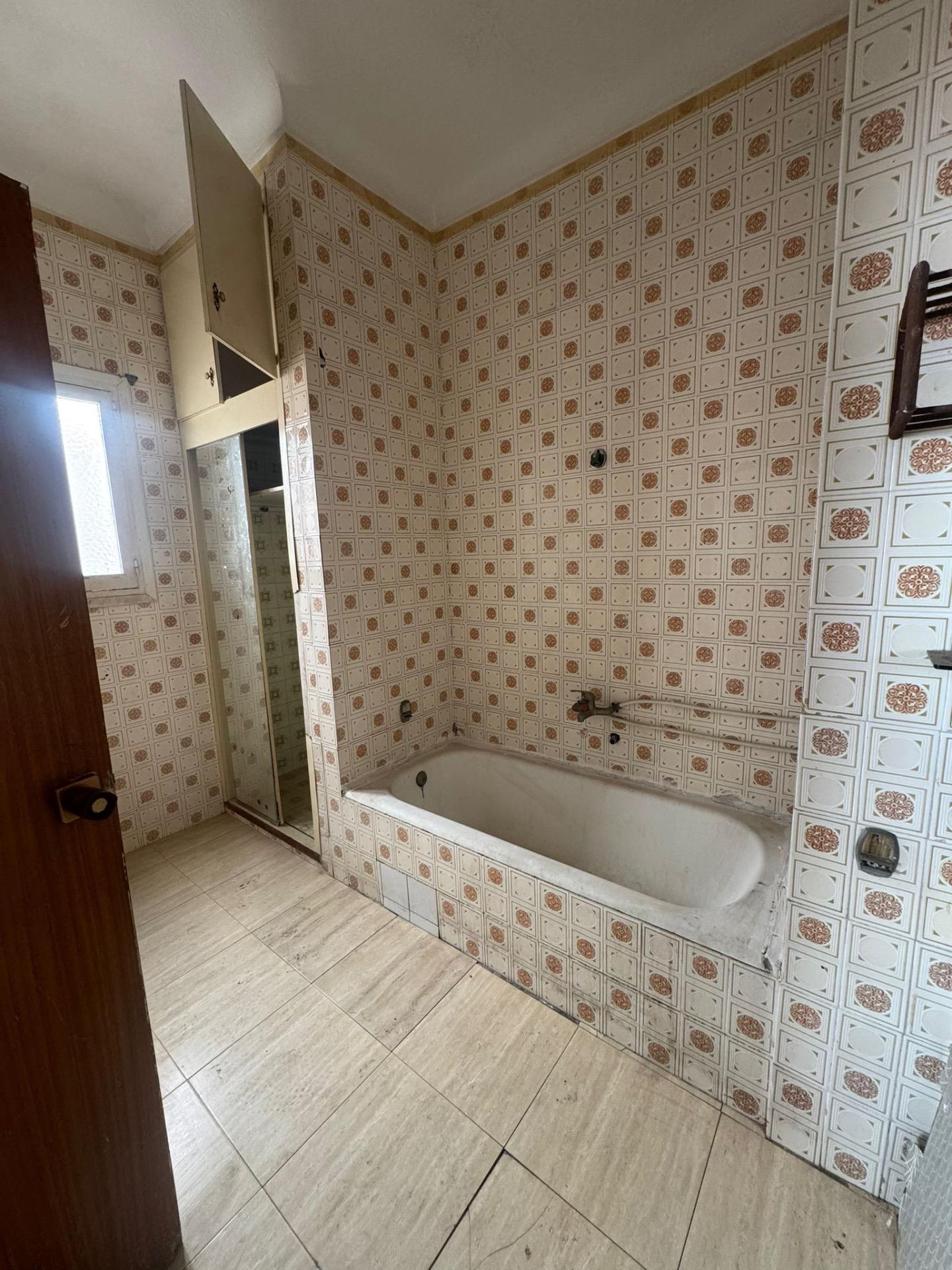 For sale - 5 Bedroom 2 Bathroom Apartment in Guardamar del Segura - Guardamar Del Segura  - Alicante