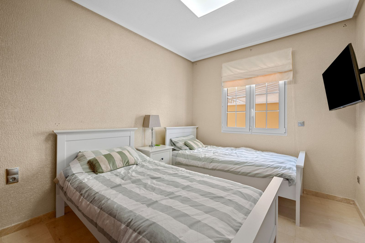 For sale - 2 Bedroom 2 Bathroom Apartment in Cabo Roig - Costa Blanca  - Alicante