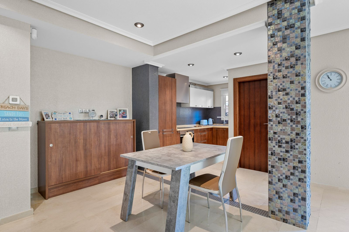 For sale - 2 Bedroom 2 Bathroom Apartment in Cabo Roig - Costa Blanca  - Alicante