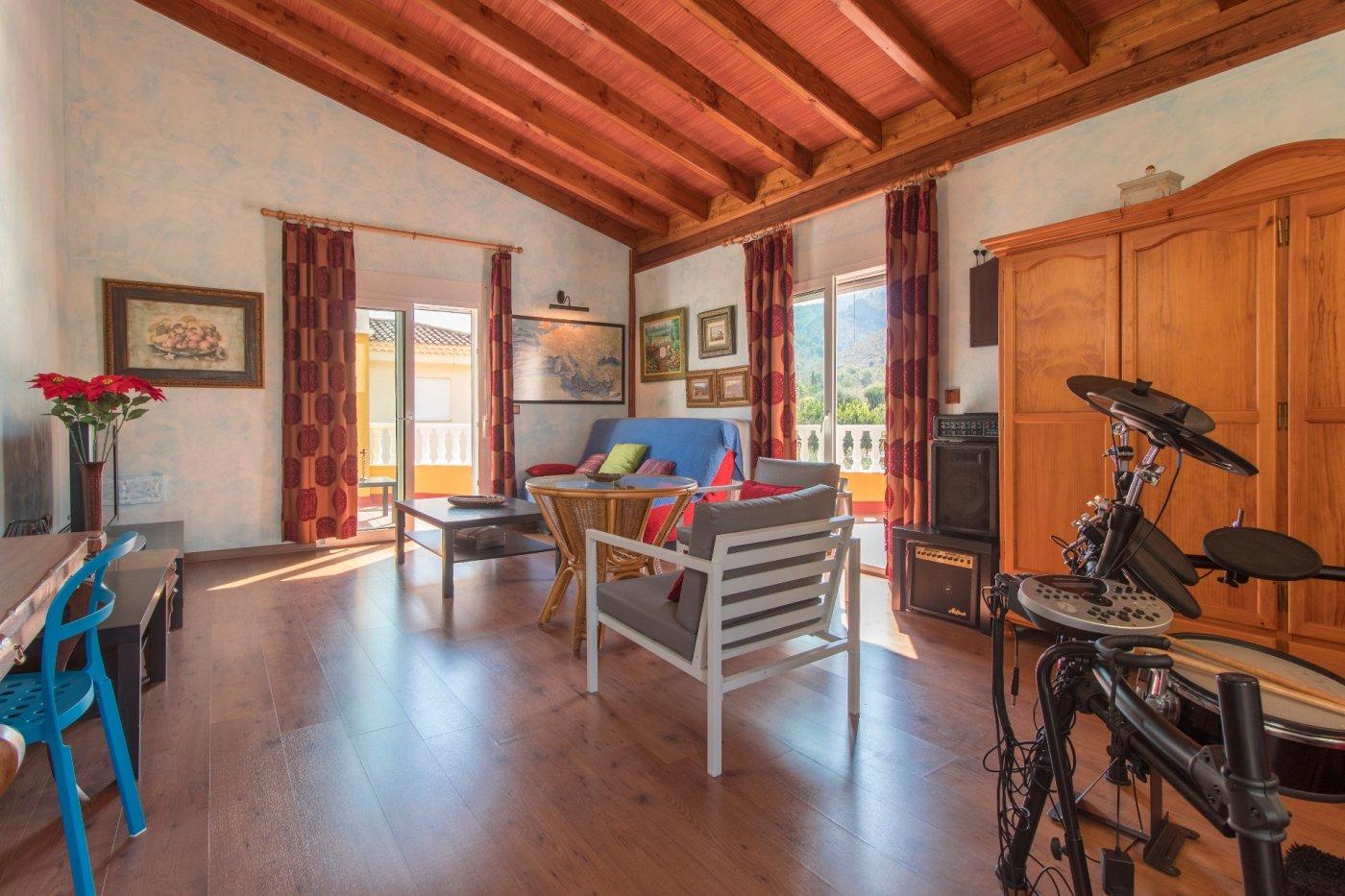 For sale - 5 Bedroom 3 Bathroom Villa in Orihuela - Urb. Montepinar  - Alicante