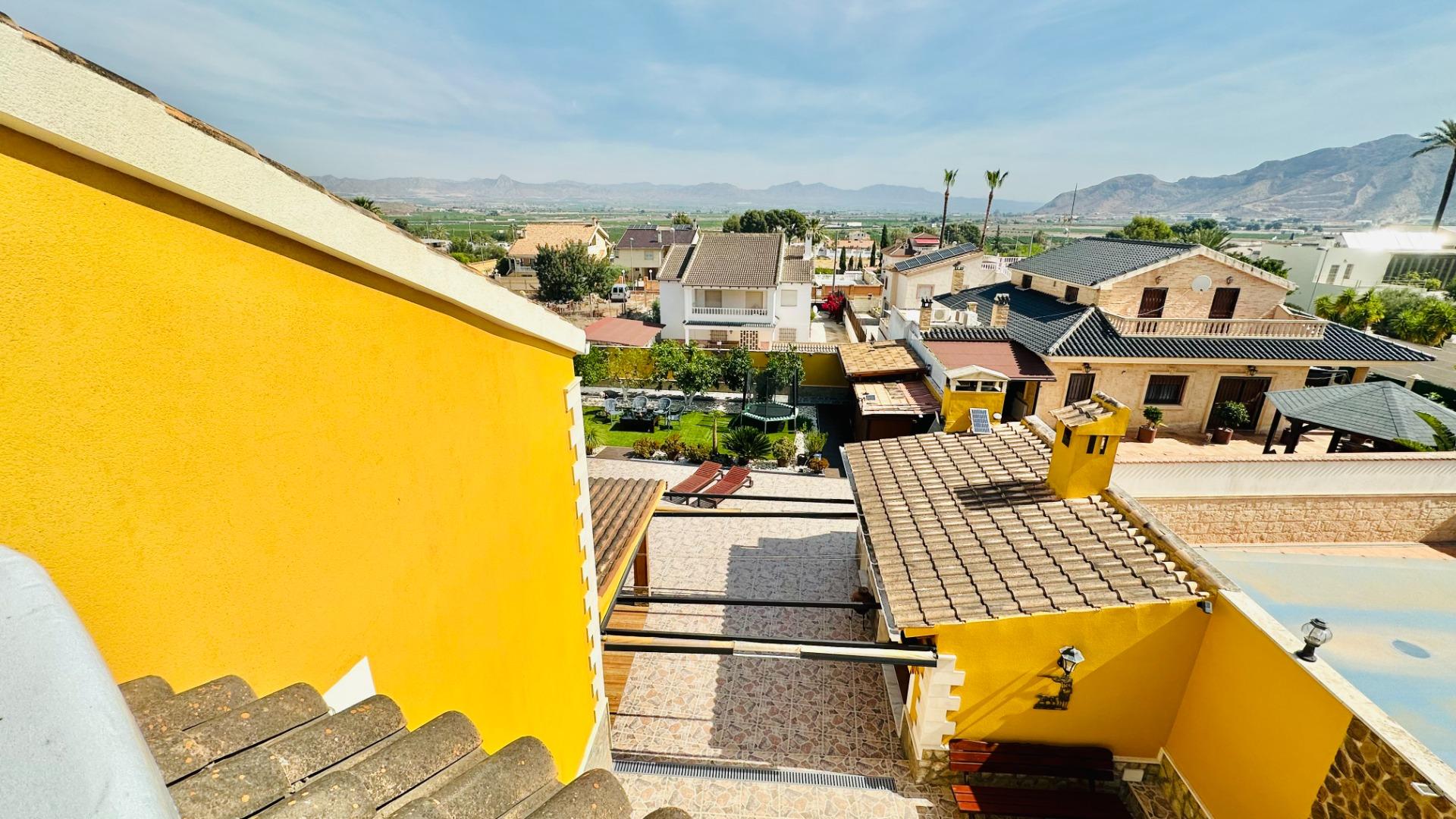 For sale - 5 Bedroom 3 Bathroom Villa in Orihuela - Urb. Montepinar  - Alicante