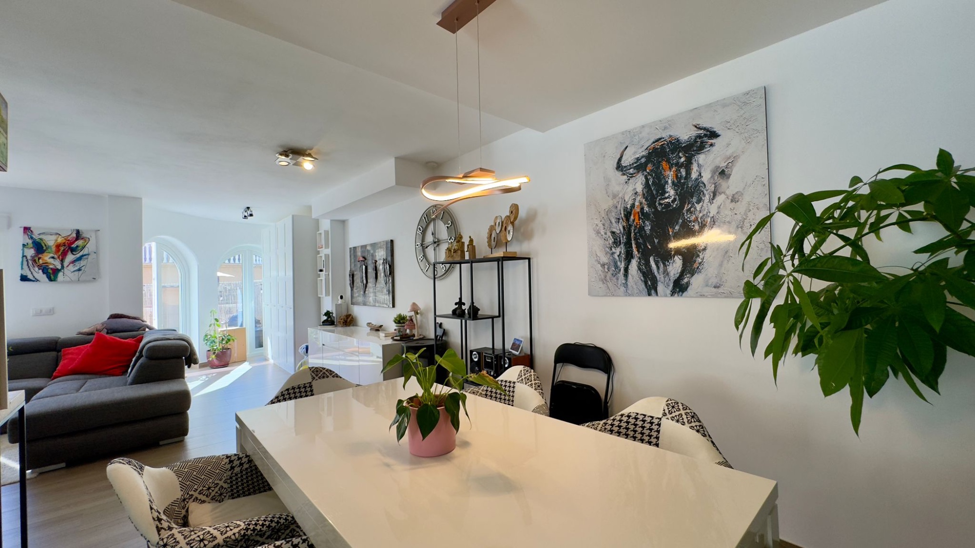 Sold - SOLD!-2 Bedroom 2 Bathroom Villa in Villamartin - Costa Blanca  - Alicante