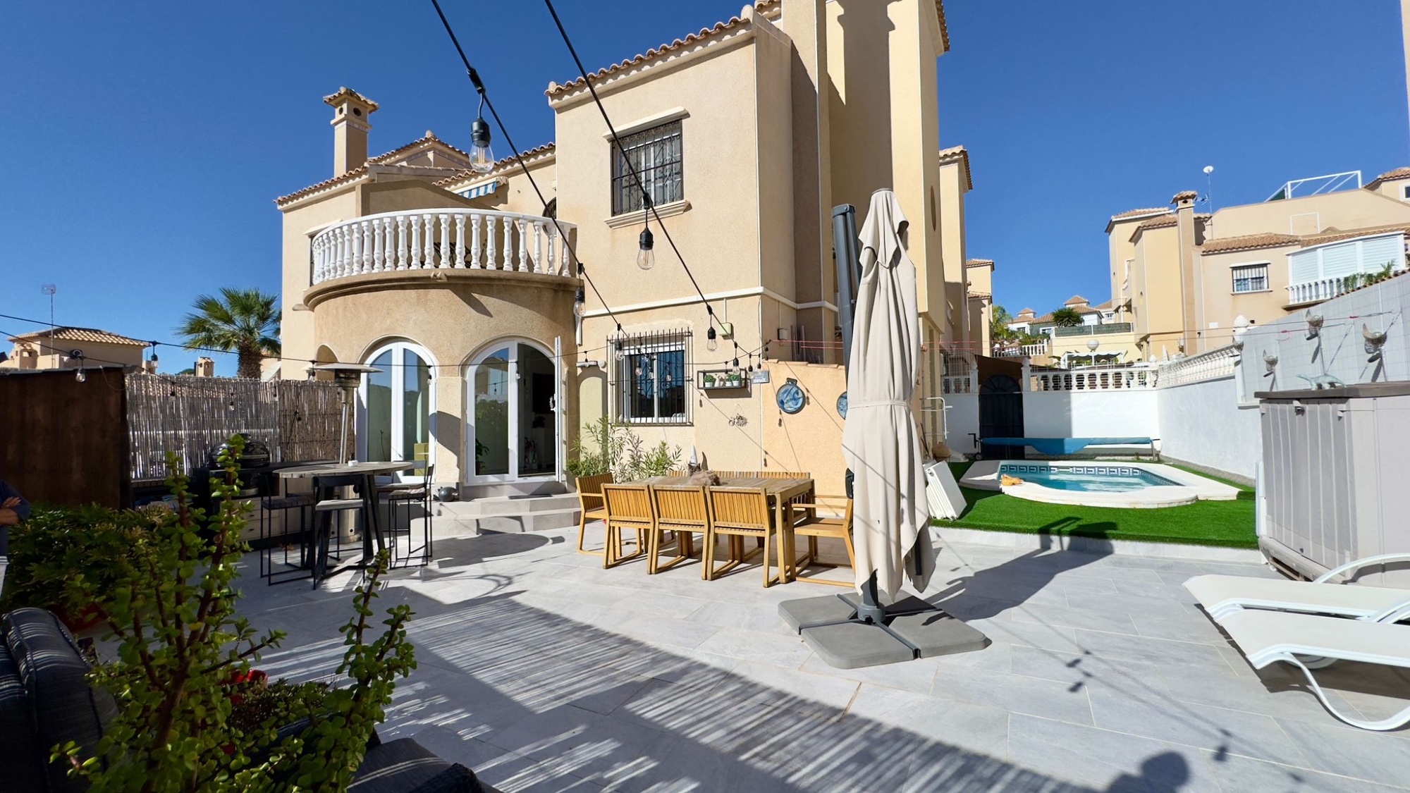 Sold - SOLD!-2 Bedroom 2 Bathroom Villa in Villamartin - Costa Blanca  - Alicante