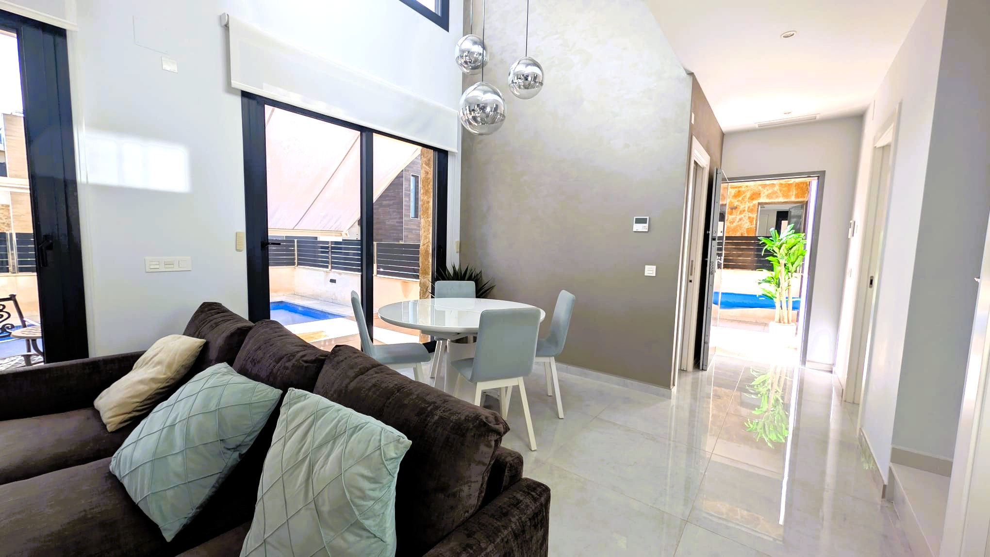 For sale - 4 Bedroom 4 Bathroom Detached Villa in Lomas de Cabo Roig - Lomas de Cabo Roig  - Alicante