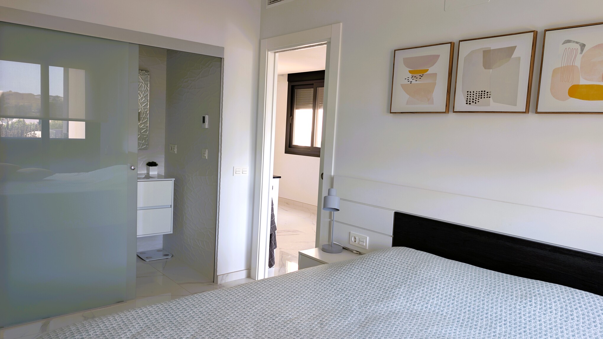 Sold - SOLD-2 Bedroom 2 Bathroom Top Floor Corner Apartment in Villamartin - Amanecer VI - Alicante