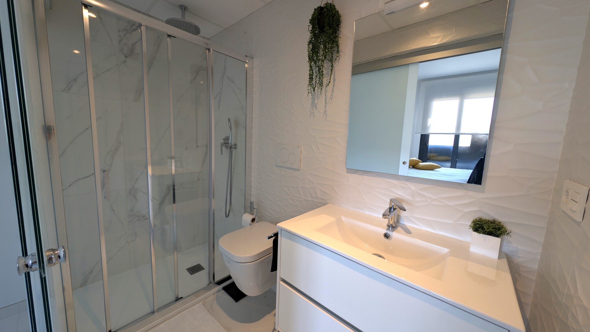 Sold - SOLD-2 Bedroom 2 Bathroom Top Floor Corner Apartment in Villamartin - Amanecer VI - Alicante