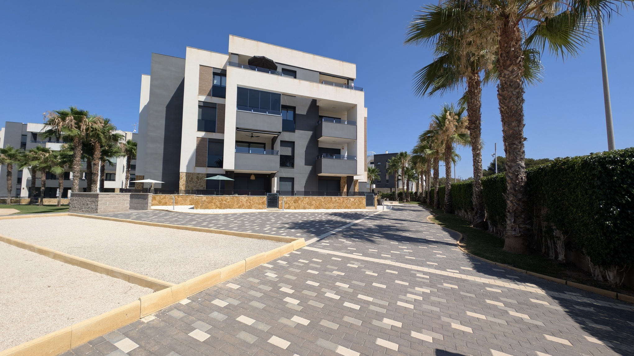 Sold - SOLD-2 Bedroom 2 Bathroom Top Floor Corner Apartment in Villamartin - Amanecer VI - Alicante