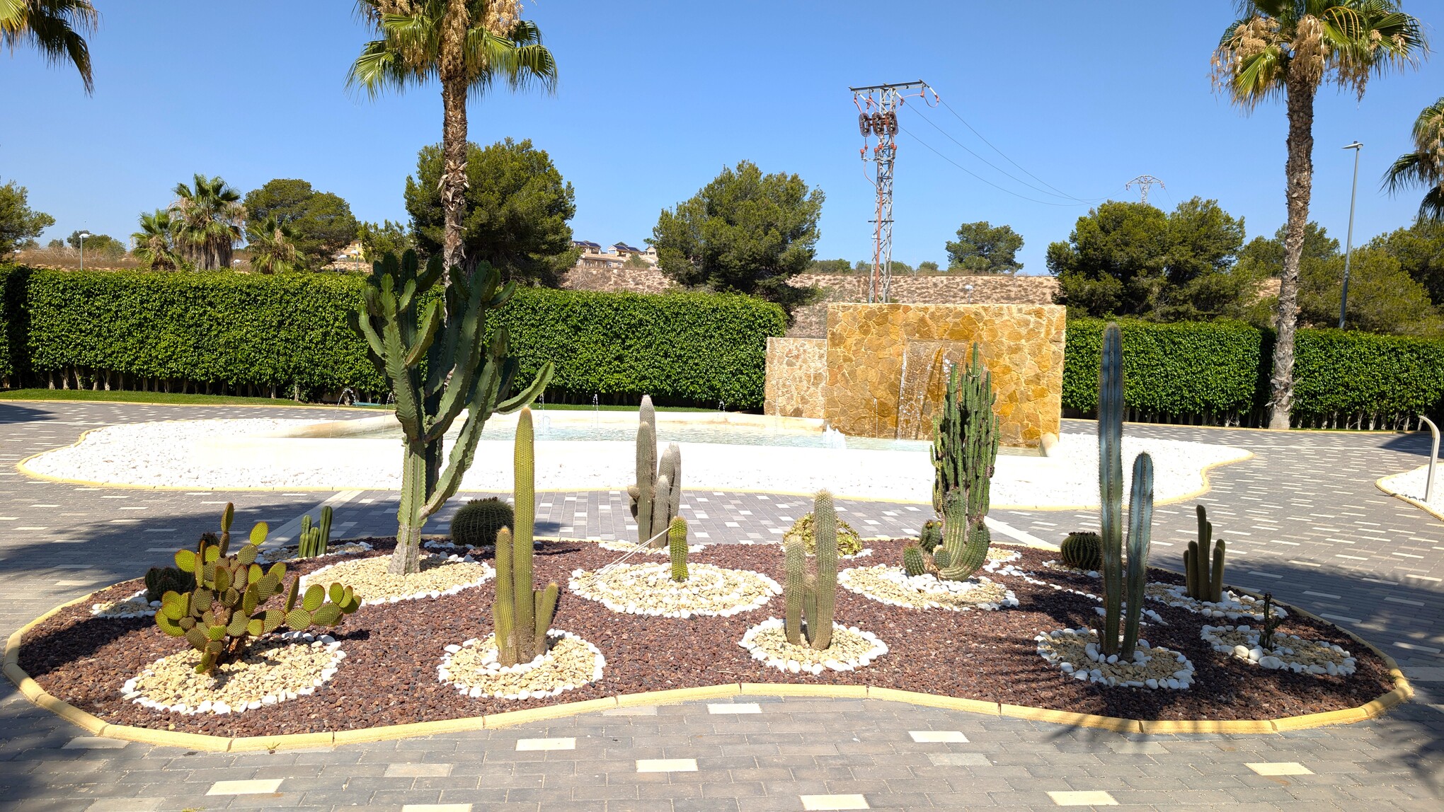 Sold - SOLD-2 Bedroom 2 Bathroom Top Floor Corner Apartment in Villamartin - Amanecer VI - Alicante