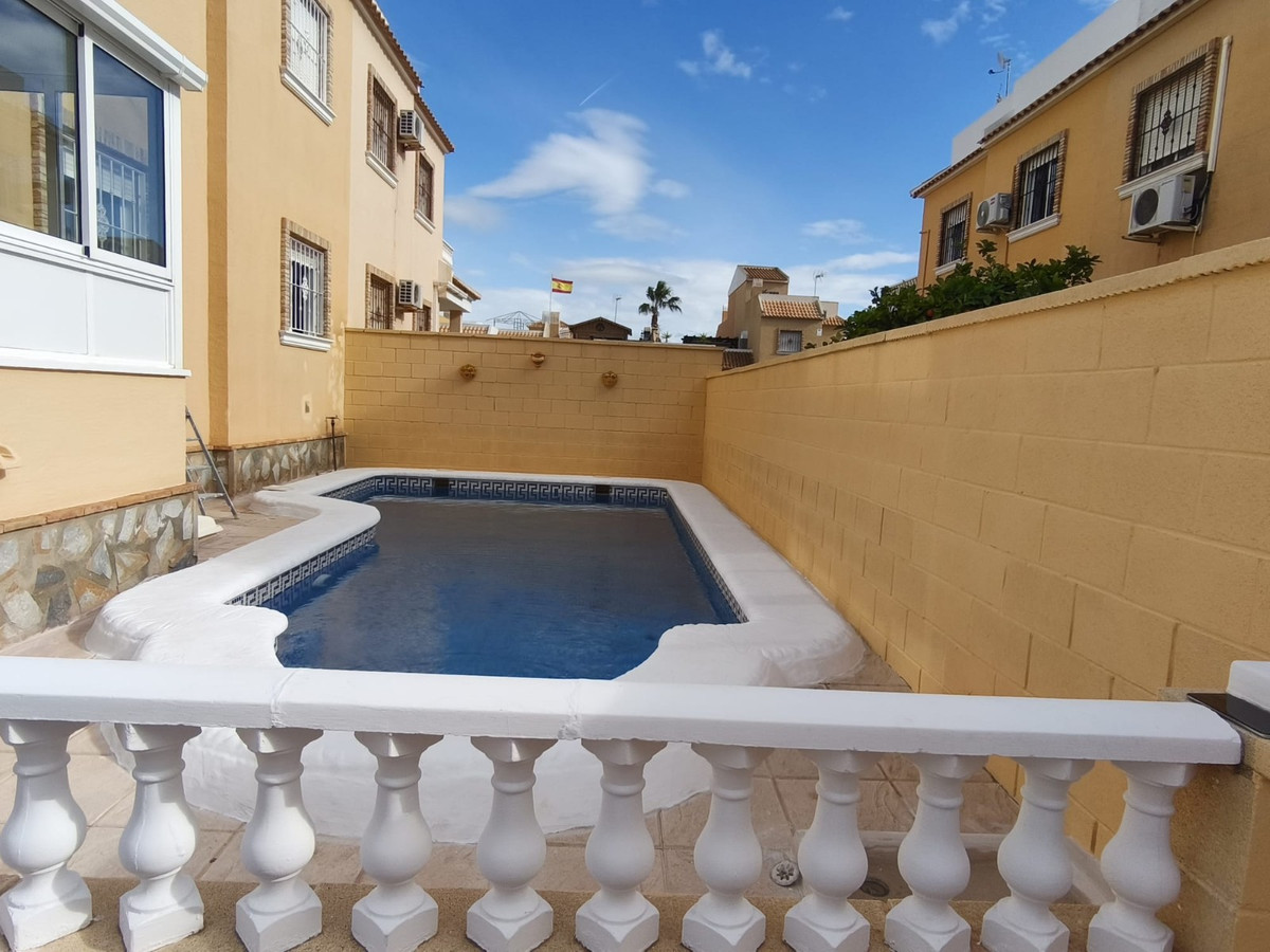For sale - 3 Bedroom 2 Bathroom Townhouse in Ciudad Quesada - Rojales Centro  - Alicante