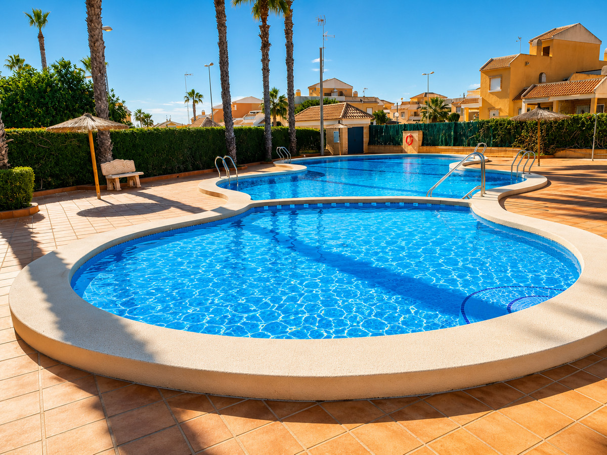 For sale - 3 Bedroom 2 Bathroom Townhouse in Ciudad Quesada - Rojales Centro  - Alicante