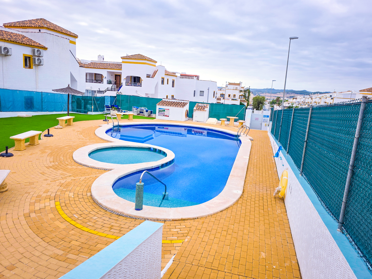 For sale - 2 Bedroom 1 Bathroom Apartment in Vistabella Golf - , Vistabella Golf, Alicante, Spain - Alicante