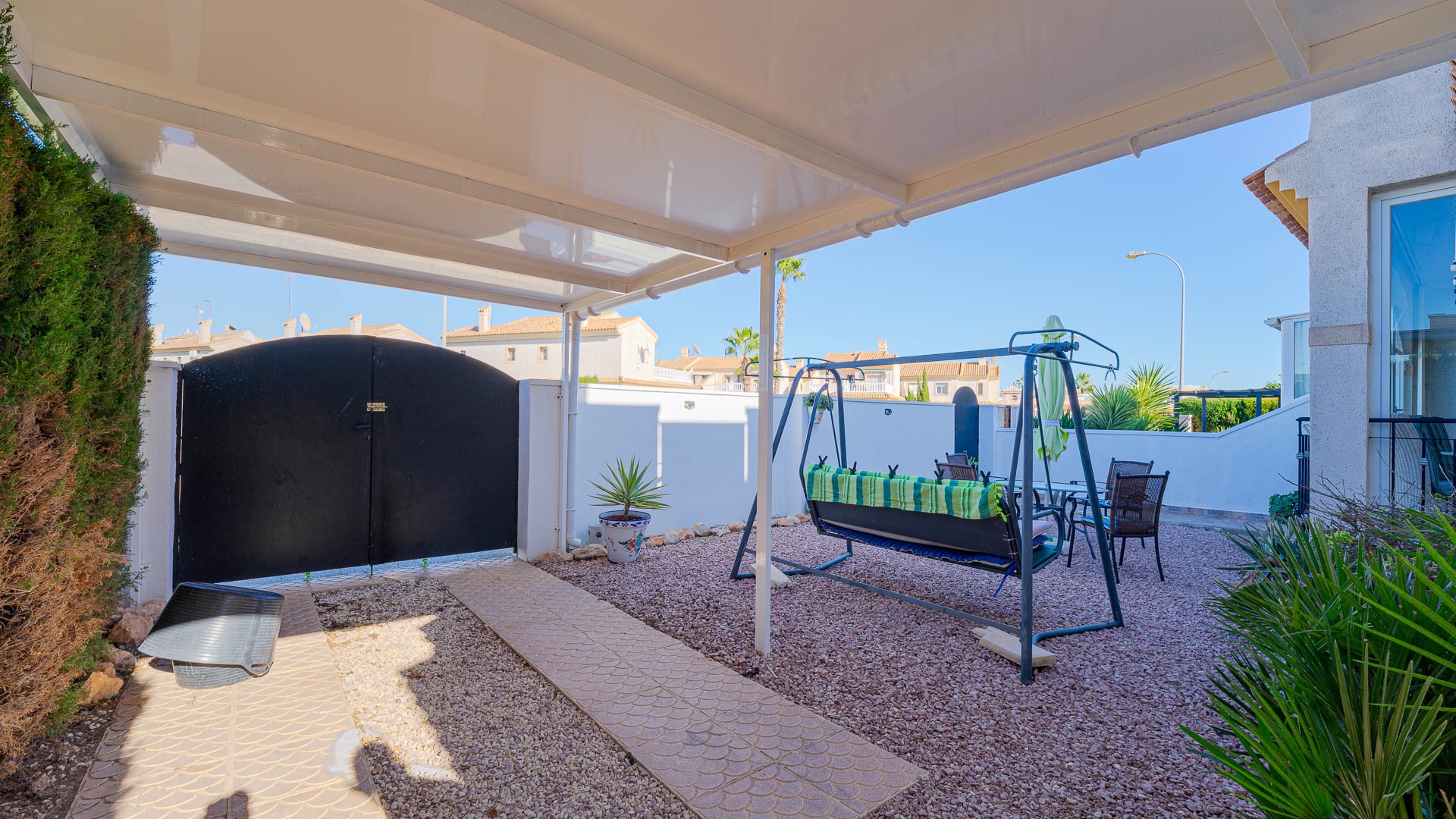 For sale - 3 Bedroom 2 Bathroom Quad in Playa Flamenca - Playa Flamenca  - Alicante