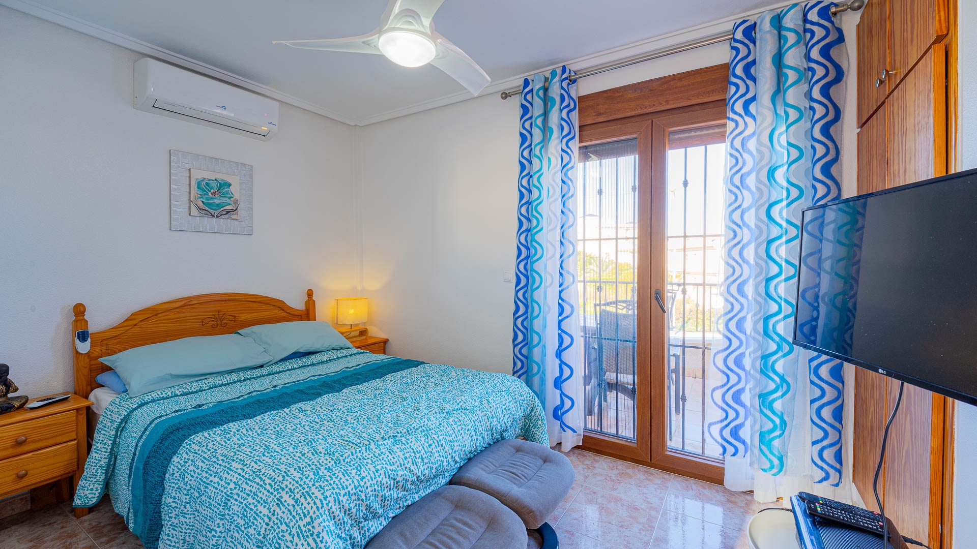 For sale - 3 Bedroom 2 Bathroom Quad in Playa Flamenca - Playa Flamenca  - Alicante