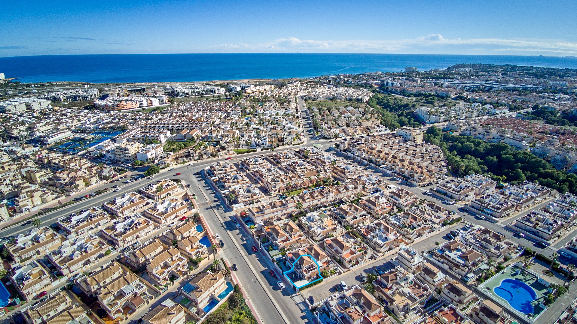 For sale - 3 Bedroom 2 Bathroom Quad in Playa Flamenca - Playa Flamenca  - Alicante