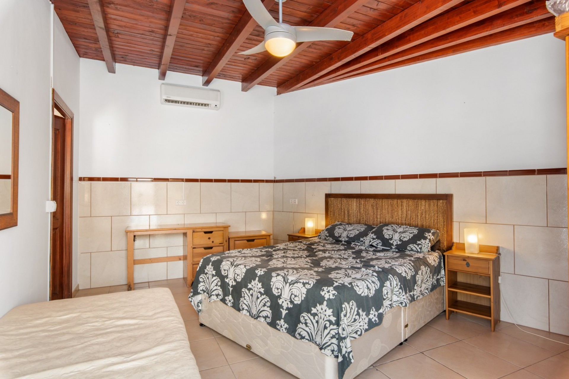 For sale - 4 Bedroom 4 Bathroom Country Property in Catral - Catral  - Alicante