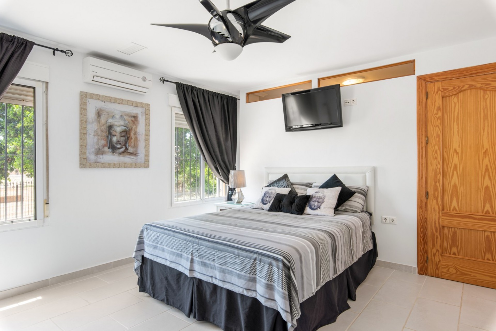 For sale - 4 Bedroom 4 Bathroom Country Property in Catral - Catral  - Alicante