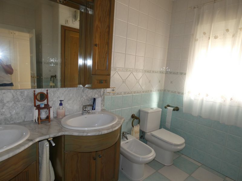 For sale - 4 Bedroom 4 Bathroom Villa in Almoradi - Inland  - Alicante