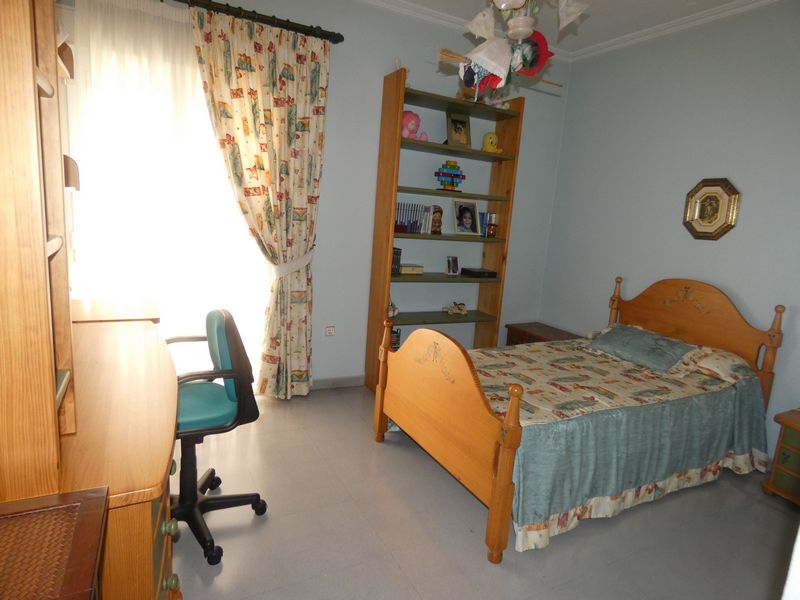 For sale - 4 Bedroom 4 Bathroom Villa in Almoradi - Inland  - Alicante