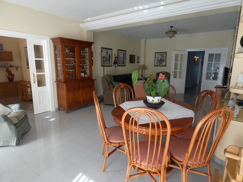 For sale - 4 Bedroom 4 Bathroom Villa in Almoradi - Inland  - Alicante