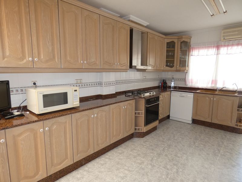 For sale - 4 Bedroom 4 Bathroom Villa in Almoradi - Inland  - Alicante