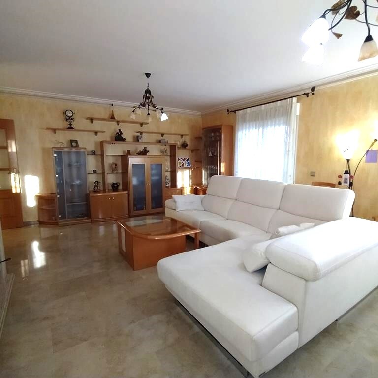 For sale - 4 Bedroom 2 Bathroom Villa in Orihuela - LOS DESEMPARADOS  - Alicante