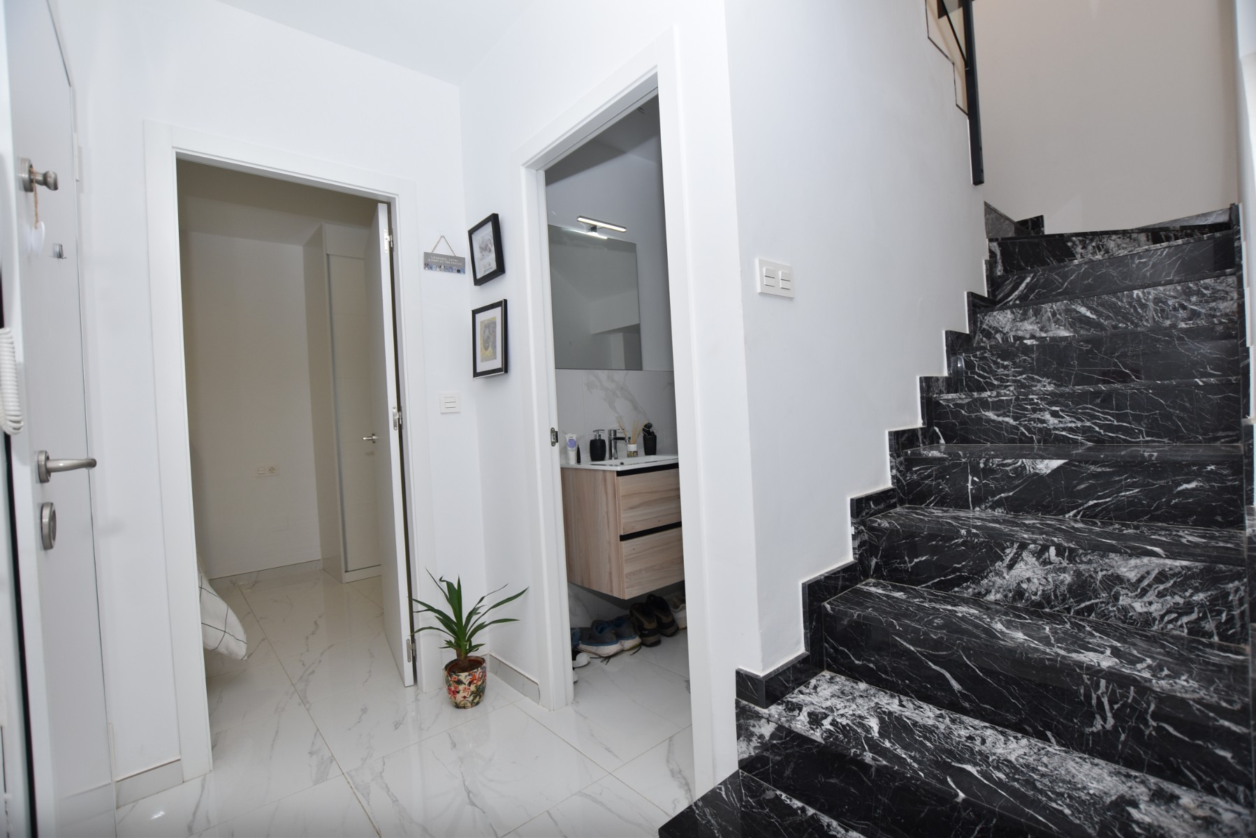 For sale - 3 Bedroom 3 Bathroom Villa in Los Montesinos - Costa Blanca  - Alicante