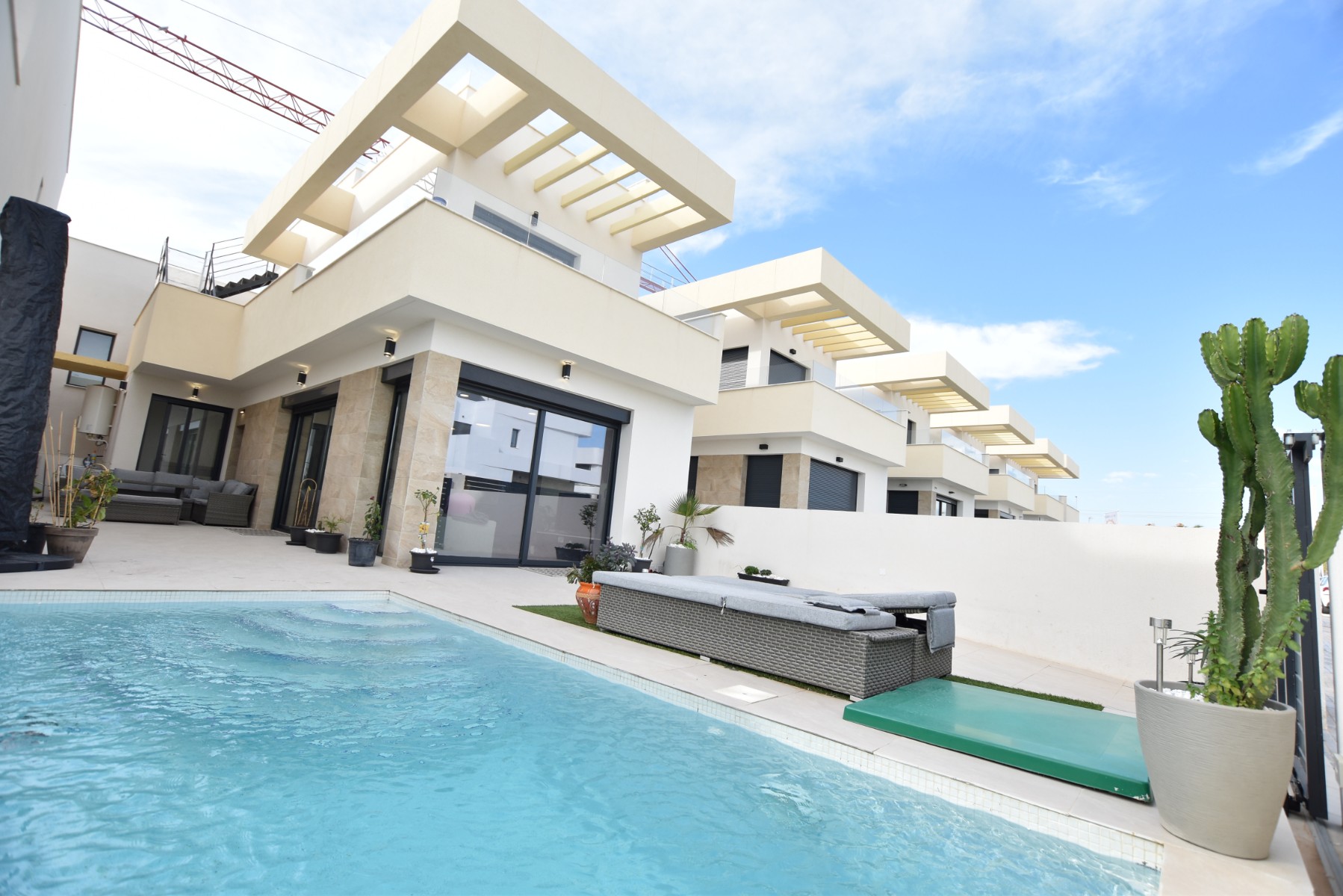 For sale - 3 Bedroom 3 Bathroom Villa in Los Montesinos - Costa Blanca  - Alicante