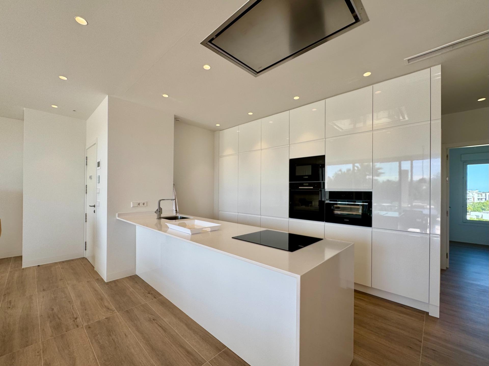 For sale - 3 Bedroom 2 Bathroom Apartment in Orihuela - Las Colinas Golf  - Alicante