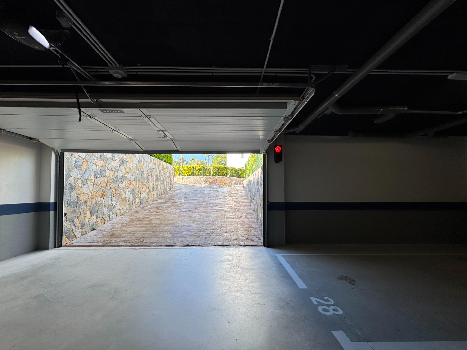 For sale - 3 Bedroom 2 Bathroom Apartment in Orihuela - Las Colinas Golf  - Alicante