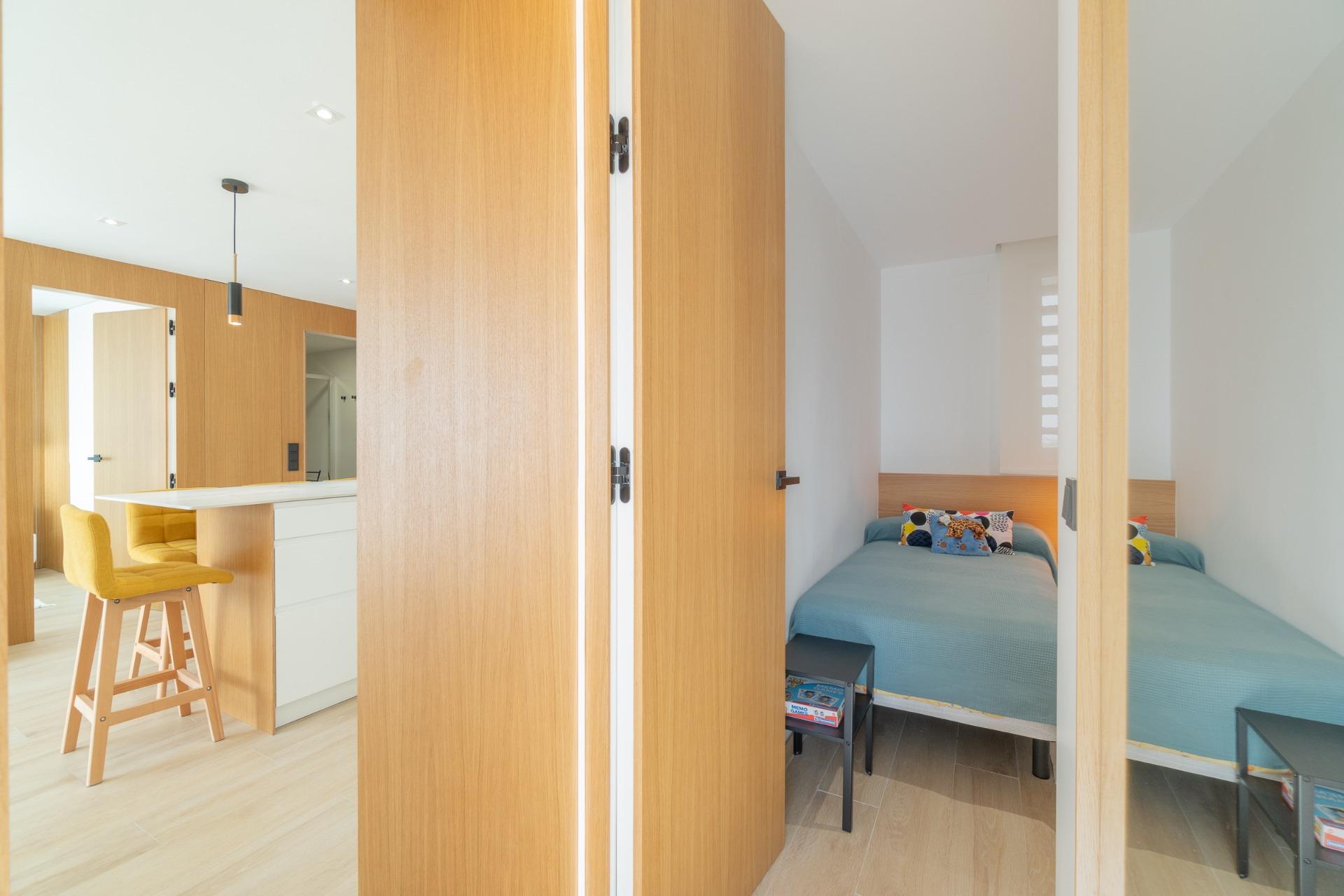 For sale - 3 Bedroom 1 Bathroom Flat in Guardamar del Segura - Puerto Deportivo  - Alicante