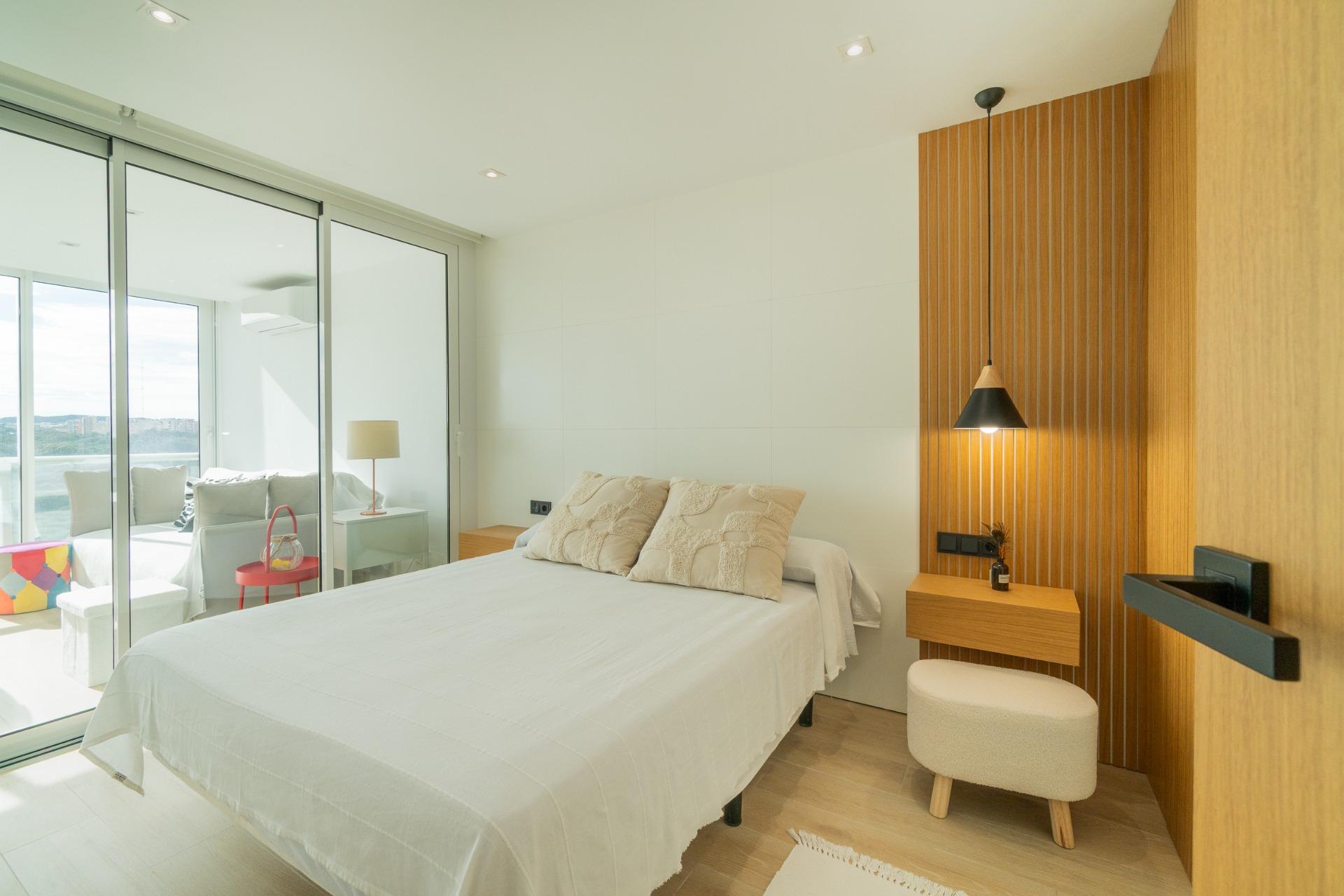 For sale - 3 Bedroom 1 Bathroom Flat in Guardamar del Segura - Puerto Deportivo  - Alicante