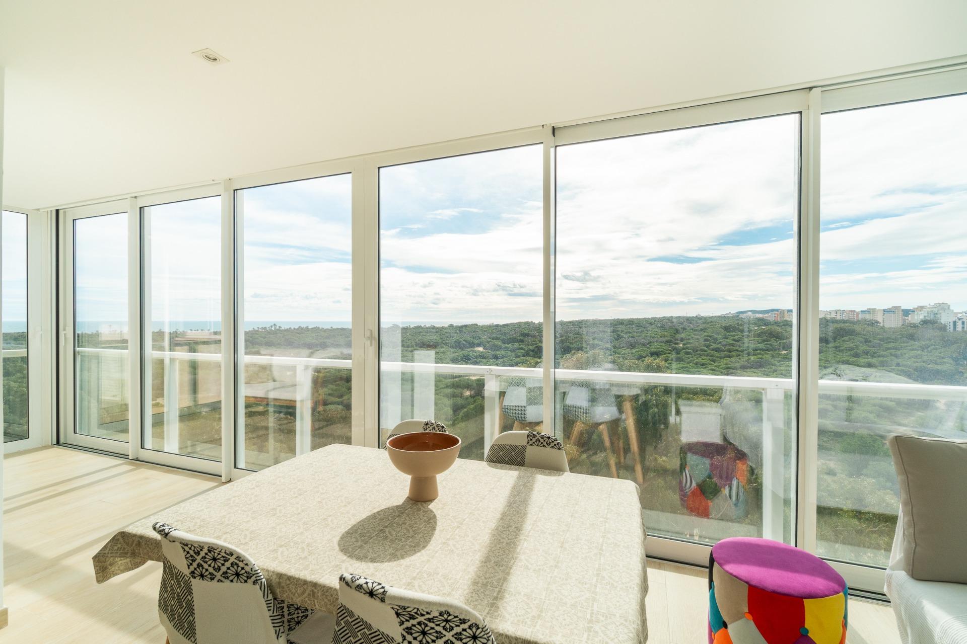 For sale - 3 Bedroom 1 Bathroom Flat in Guardamar del Segura - Puerto Deportivo  - Alicante