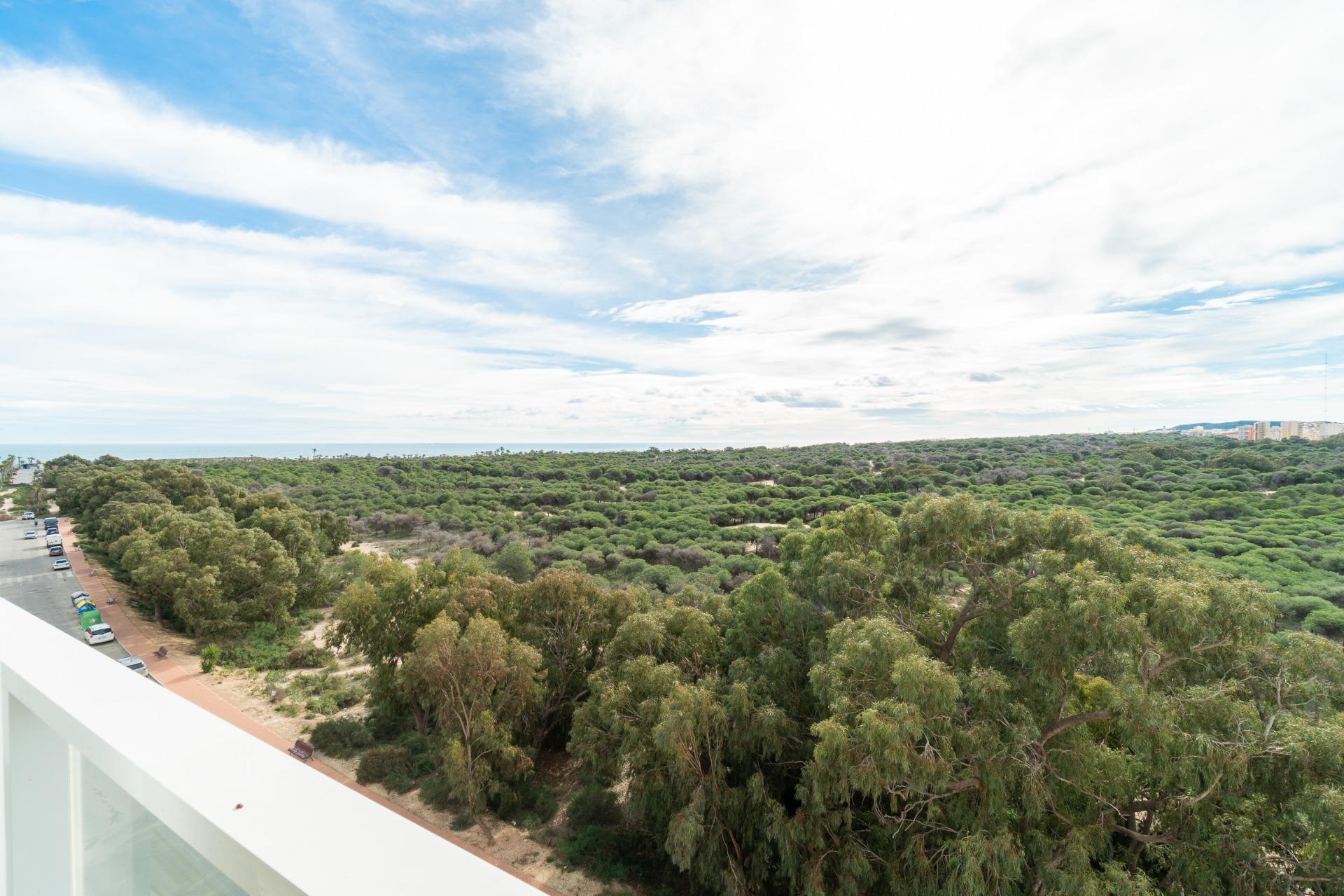 For sale - 3 Bedroom 1 Bathroom Flat in Guardamar del Segura - Puerto Deportivo  - Alicante