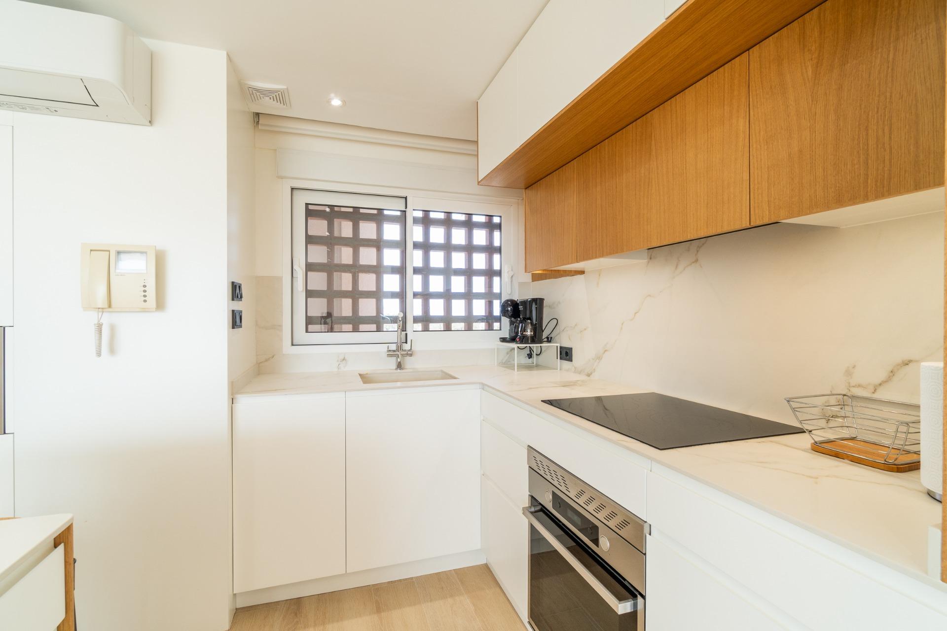 For sale - 3 Bedroom 1 Bathroom Apartment in Guardamar del Segura - Guardamar  - Alicante