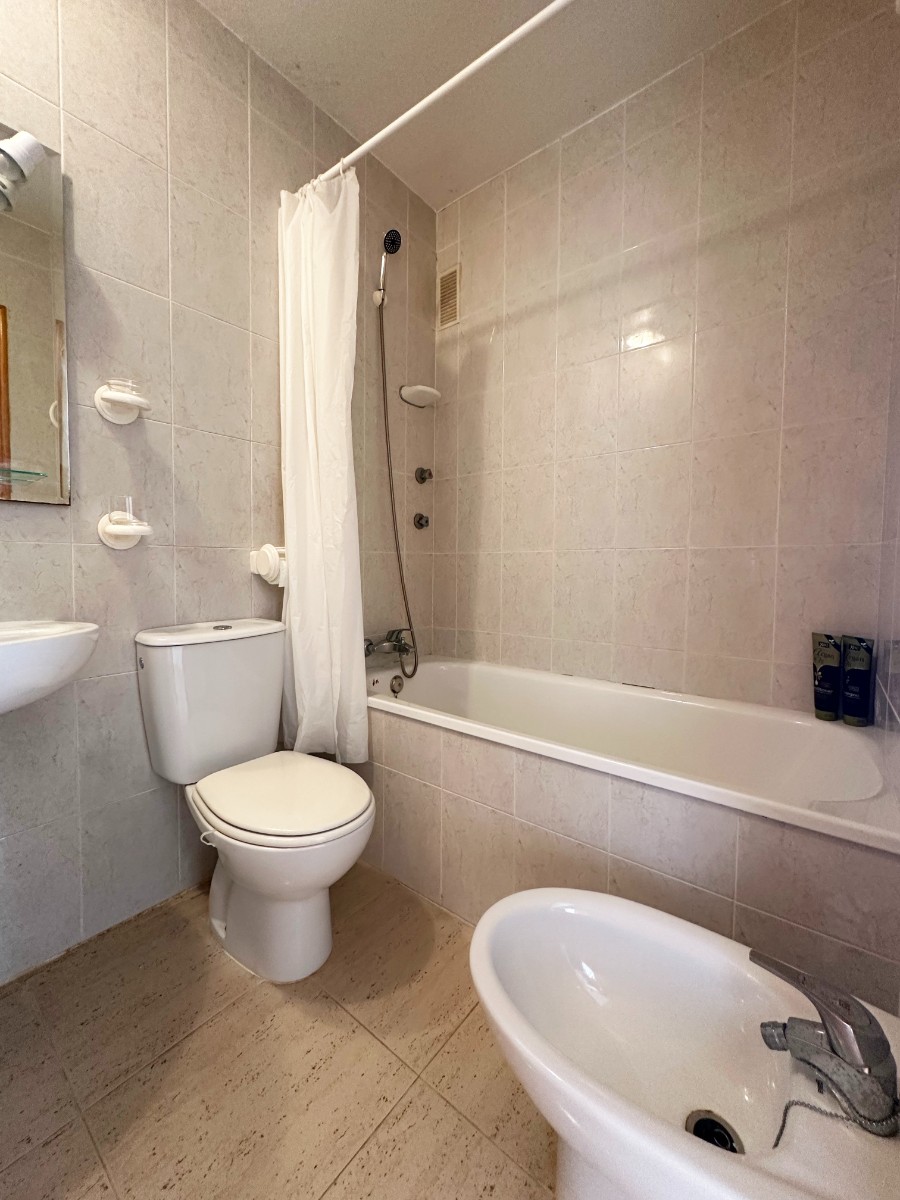 For sale - 2 Bedroom 1 Bathroom Penthouse in Villamartin - Las filipinas  - Alicante