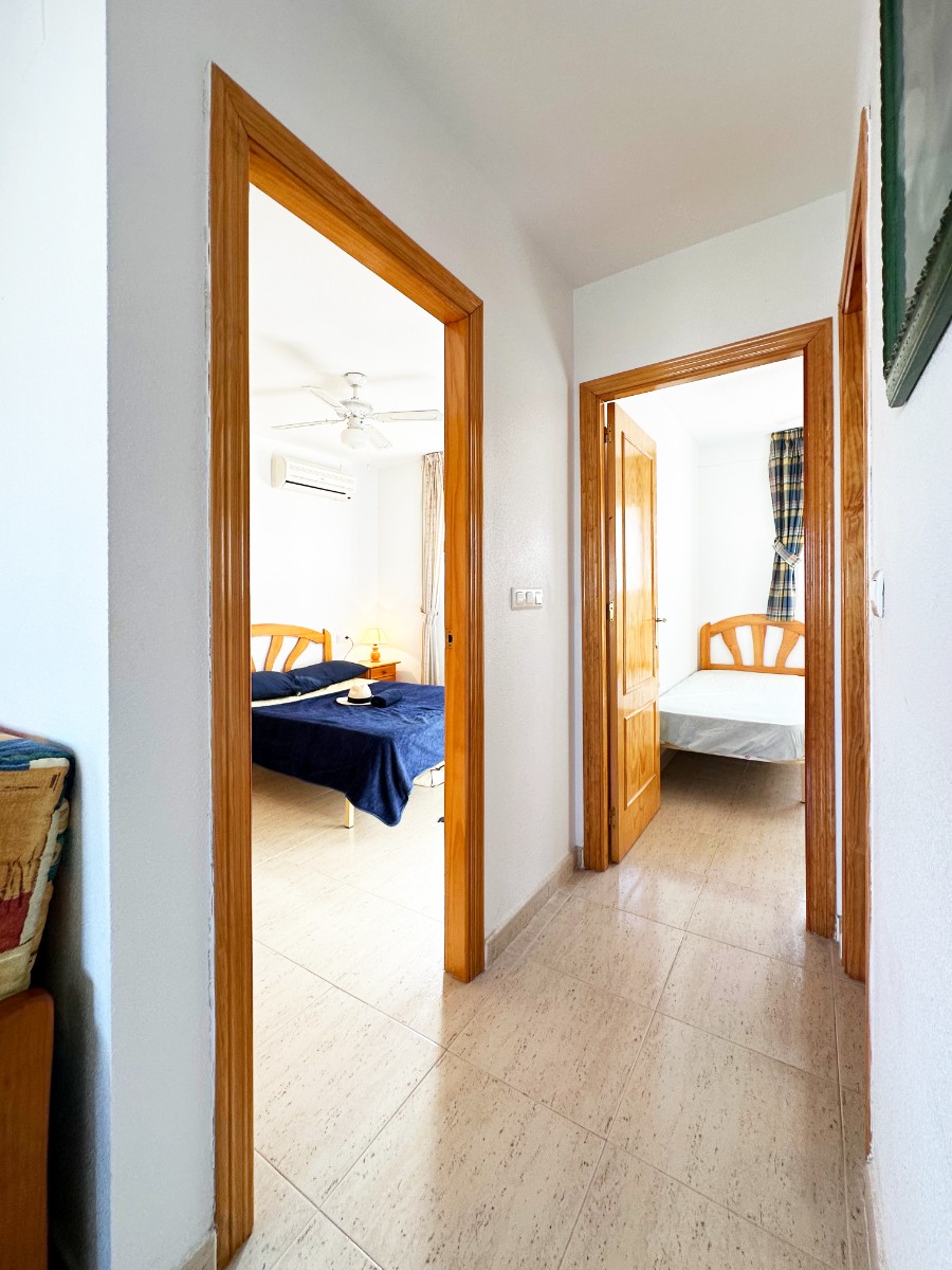 For sale - 2 Bedroom 1 Bathroom Penthouse in Villamartin - Las filipinas  - Alicante