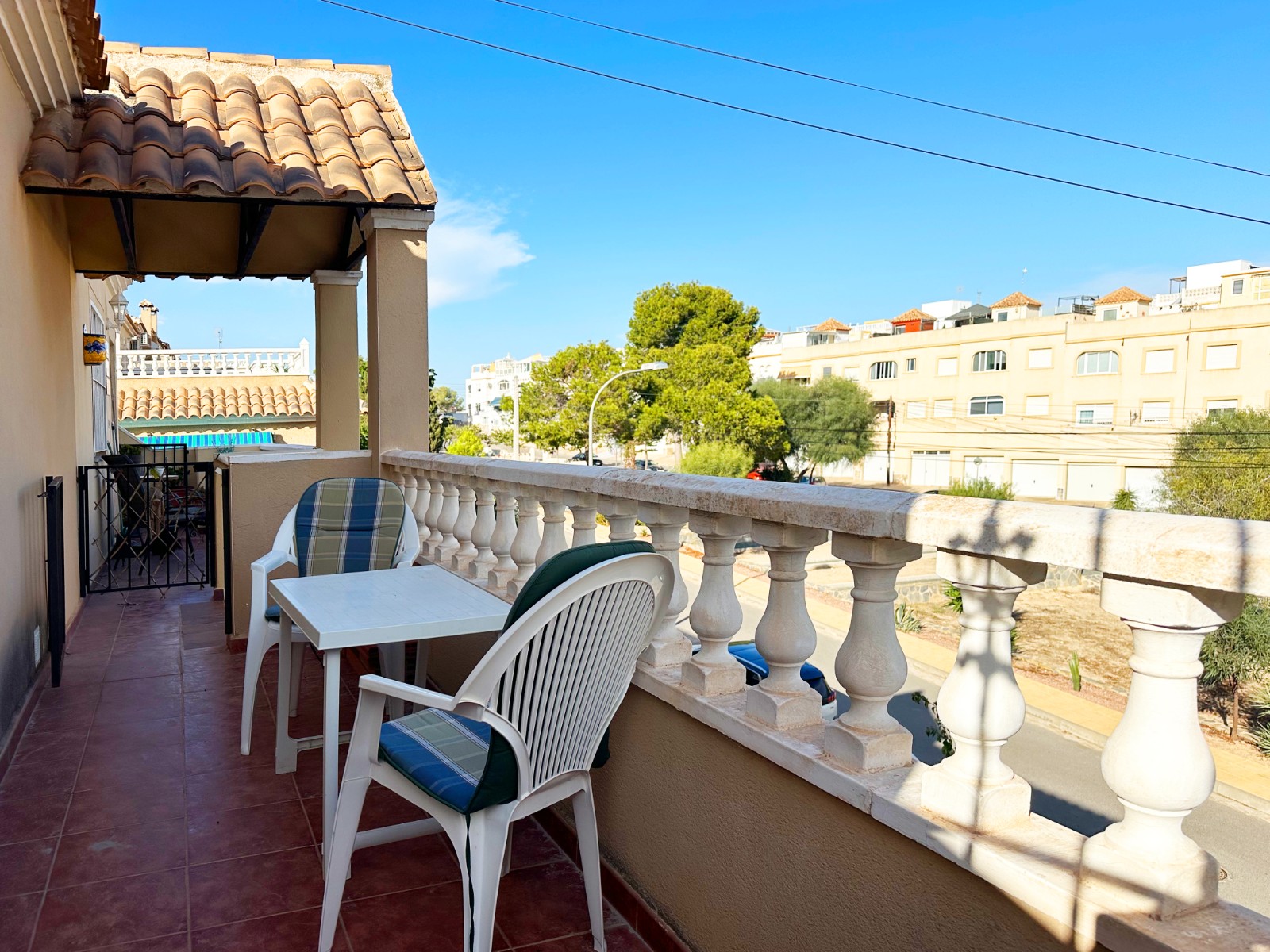 For sale - 2 Bedroom 1 Bathroom Penthouse in Villamartin - Las filipinas  - Alicante