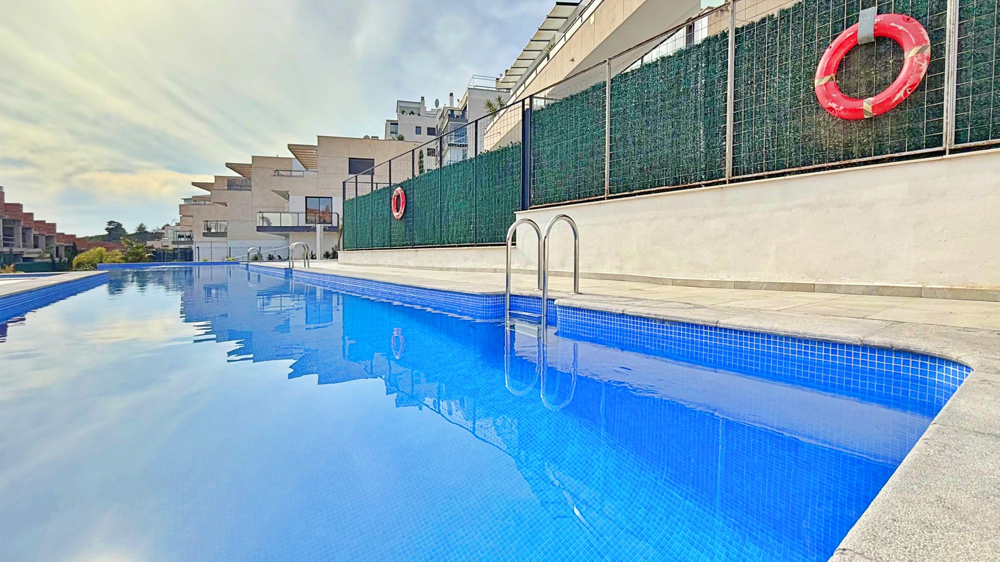For sale - 2 Bedroom 2 Bathroom Penthouse Apartment in Villamartin - Campoamor  - Alicante