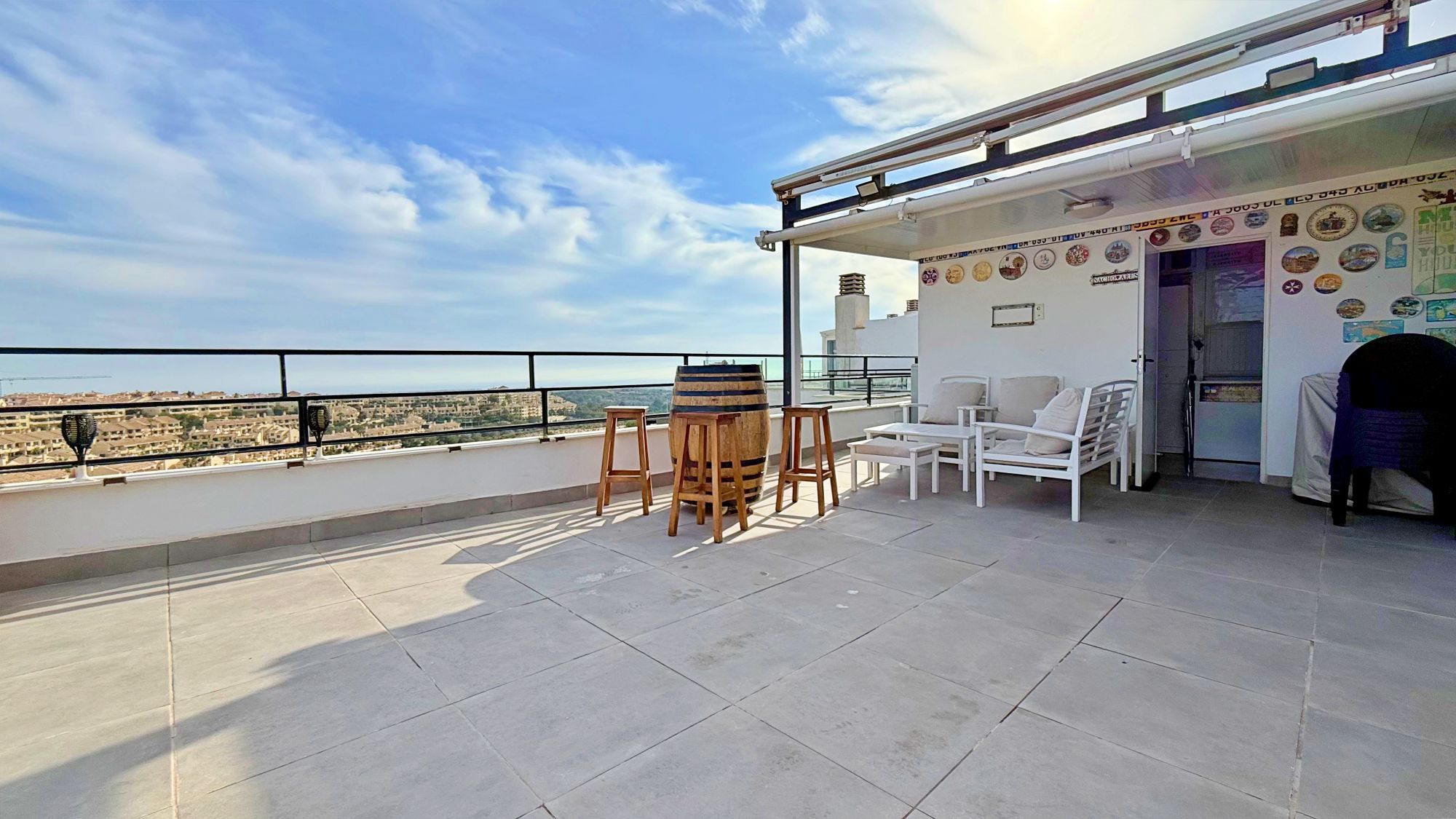 For sale - 2 Bedroom 2 Bathroom Penthouse Apartment in Villamartin - Campoamor  - Alicante