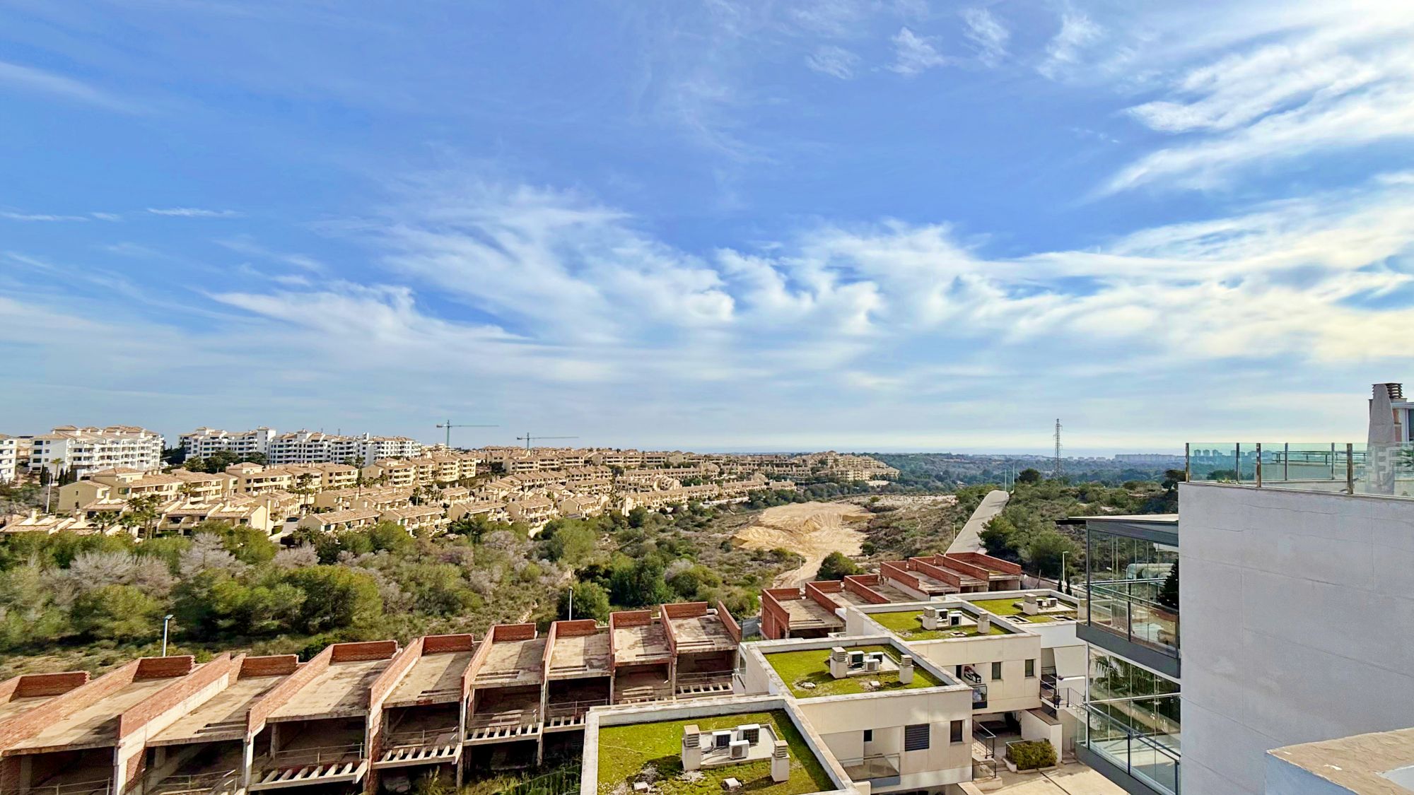 For sale - 2 Bedroom 2 Bathroom Penthouse Apartment in Villamartin - Campoamor  - Alicante