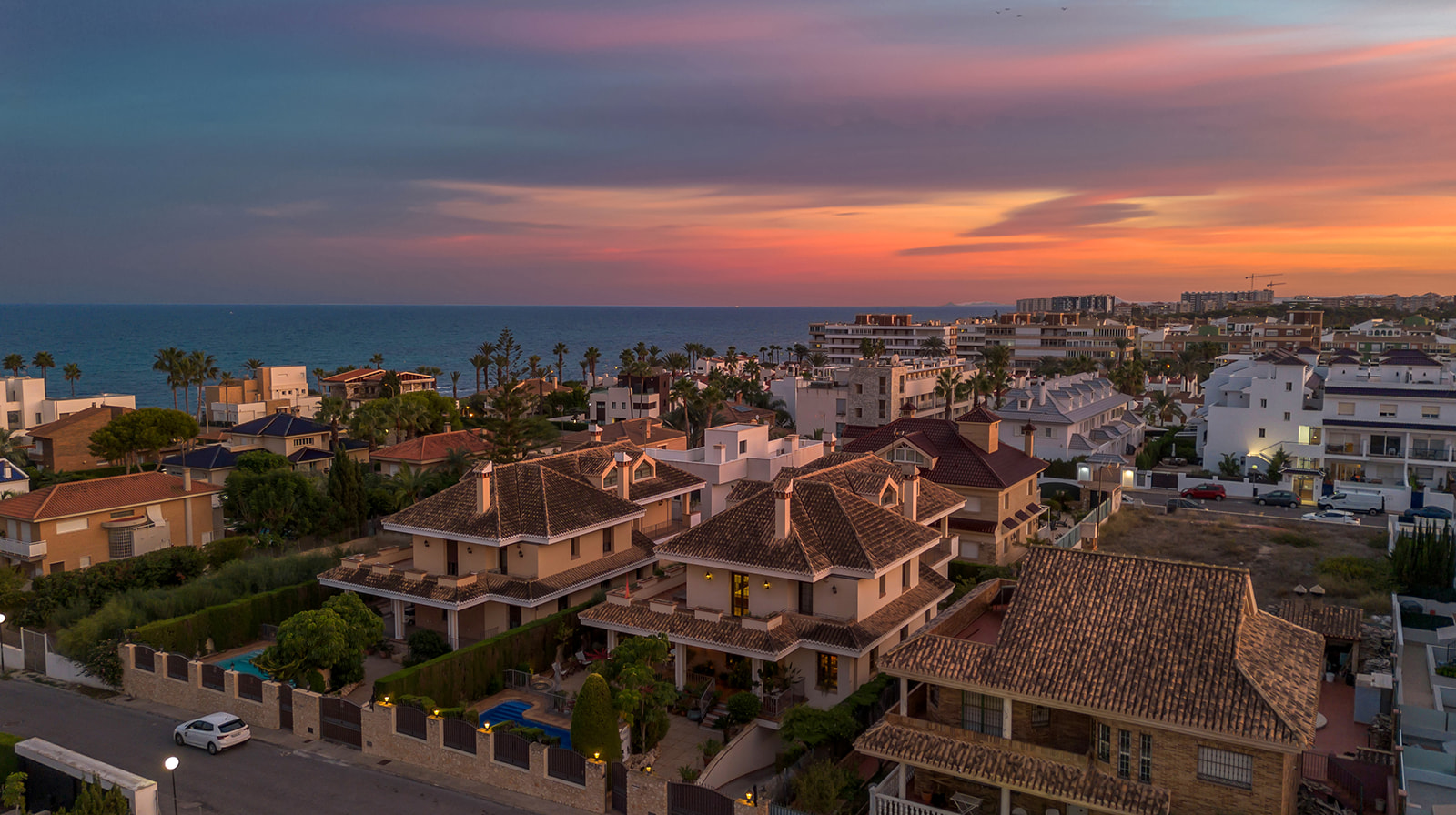 For sale - 6 Bedroom 6 Bathroom Villa in Torrevieja - La Veleta  - Alicante