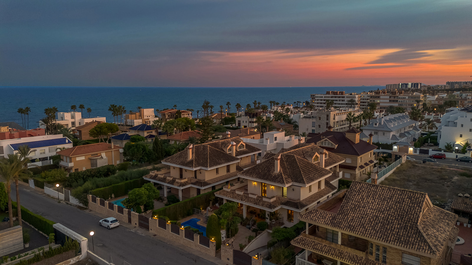 For sale - 6 Bedroom 6 Bathroom Villa in Torrevieja - La Veleta  - Alicante