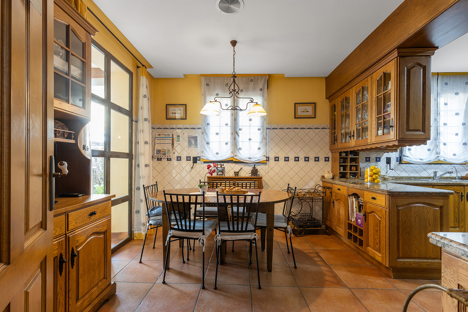 For sale - 6 Bedroom 6 Bathroom Villa in Torrevieja - La Veleta  - Alicante